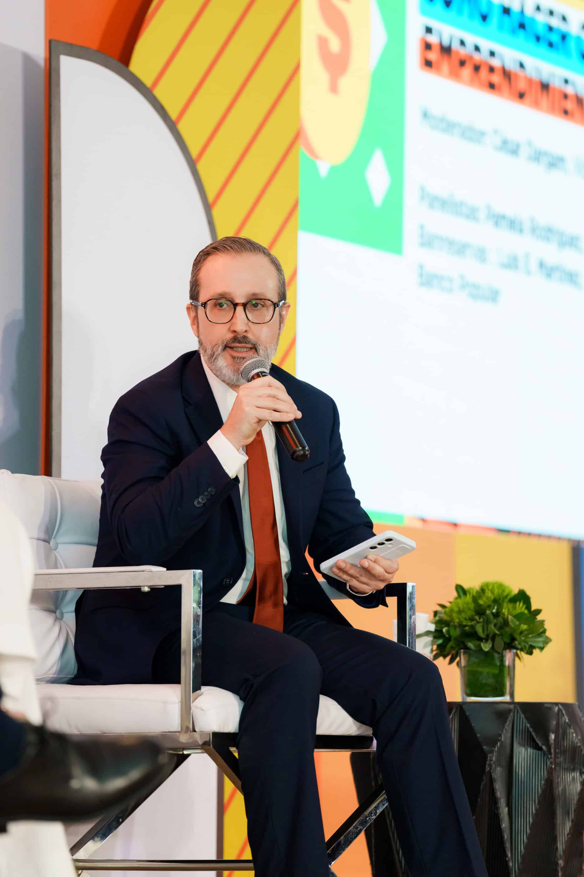 El vicepresidente de Comunicación y Reputación Corporativa, Esteban Martínez-Murga, abordó la relación entre la reputación institucional y la confianza hacia las iniciativas de apoyo al sector cultural.