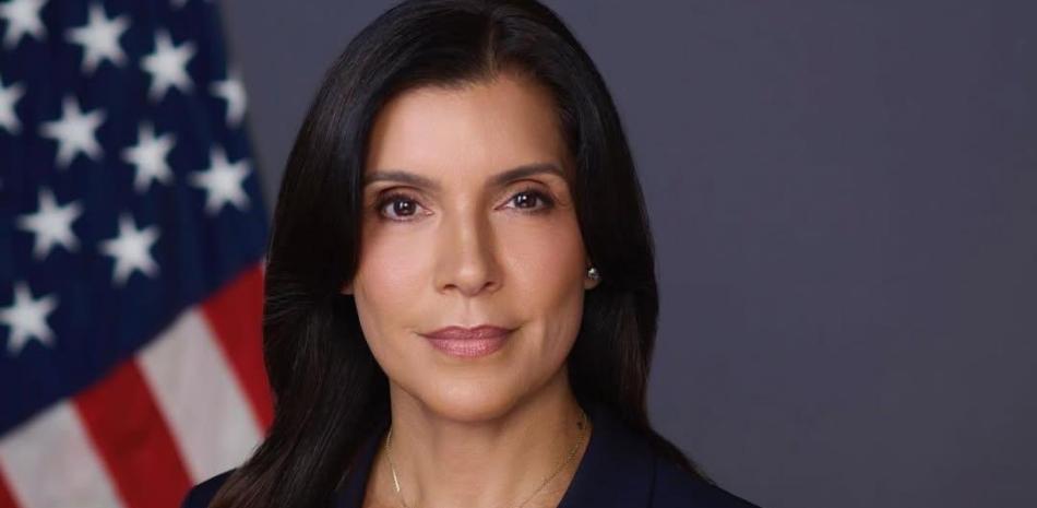 Así se recibe a un embajador extranjero: el protocolo diplomático paso